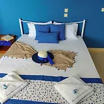 Hotel Ellinas 2*