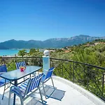 Hotel Ellinas 2*