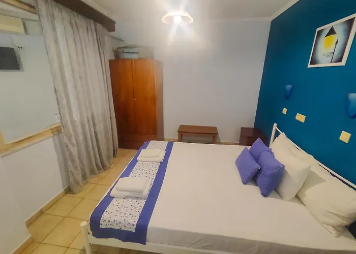 Ellinas Отель 2*