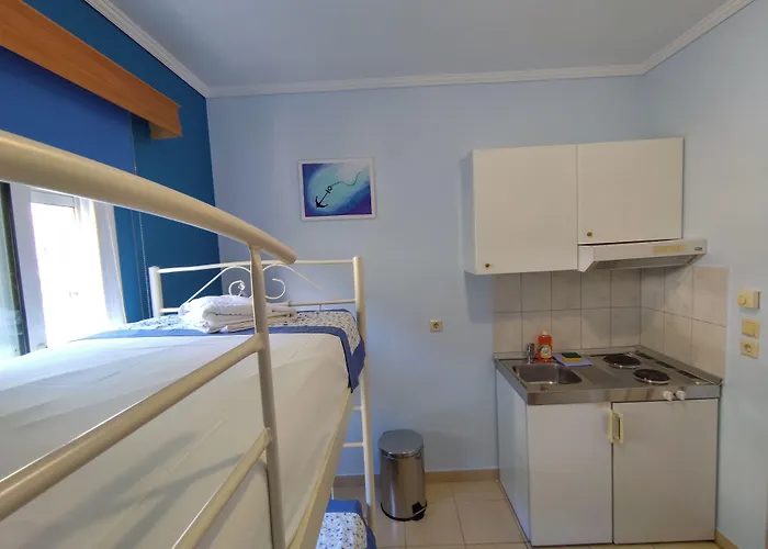 Отель Ellinas