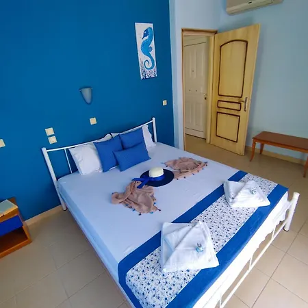 Aparthotel Ellinas