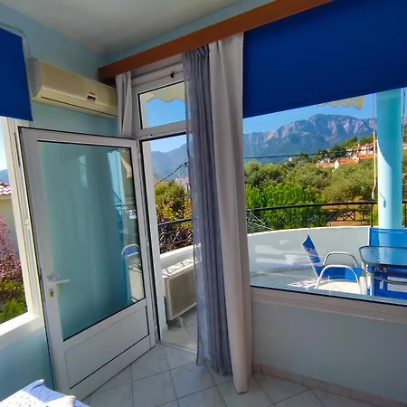 Ellinas Aparthotel