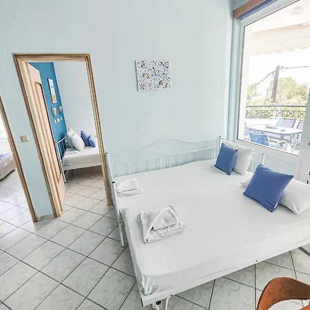 Aparthotel Ellinas 2*