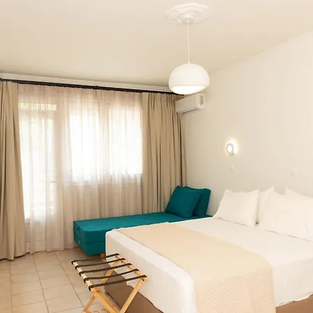 Отель Ellinas Хриси-Амудия