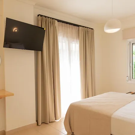 Ellinas Отель 2*