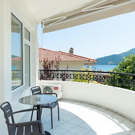 Ellinas Aparthotel Chrisi Ammoudia