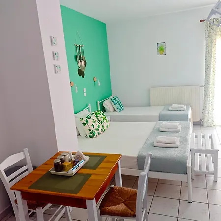 Ellinas Aparthotel 2*