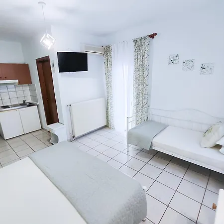 Ellinas Aparthotel