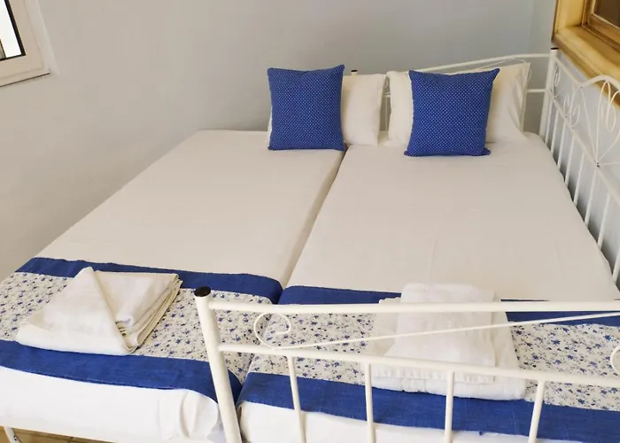 Ellinas Chrysi Ammoudia